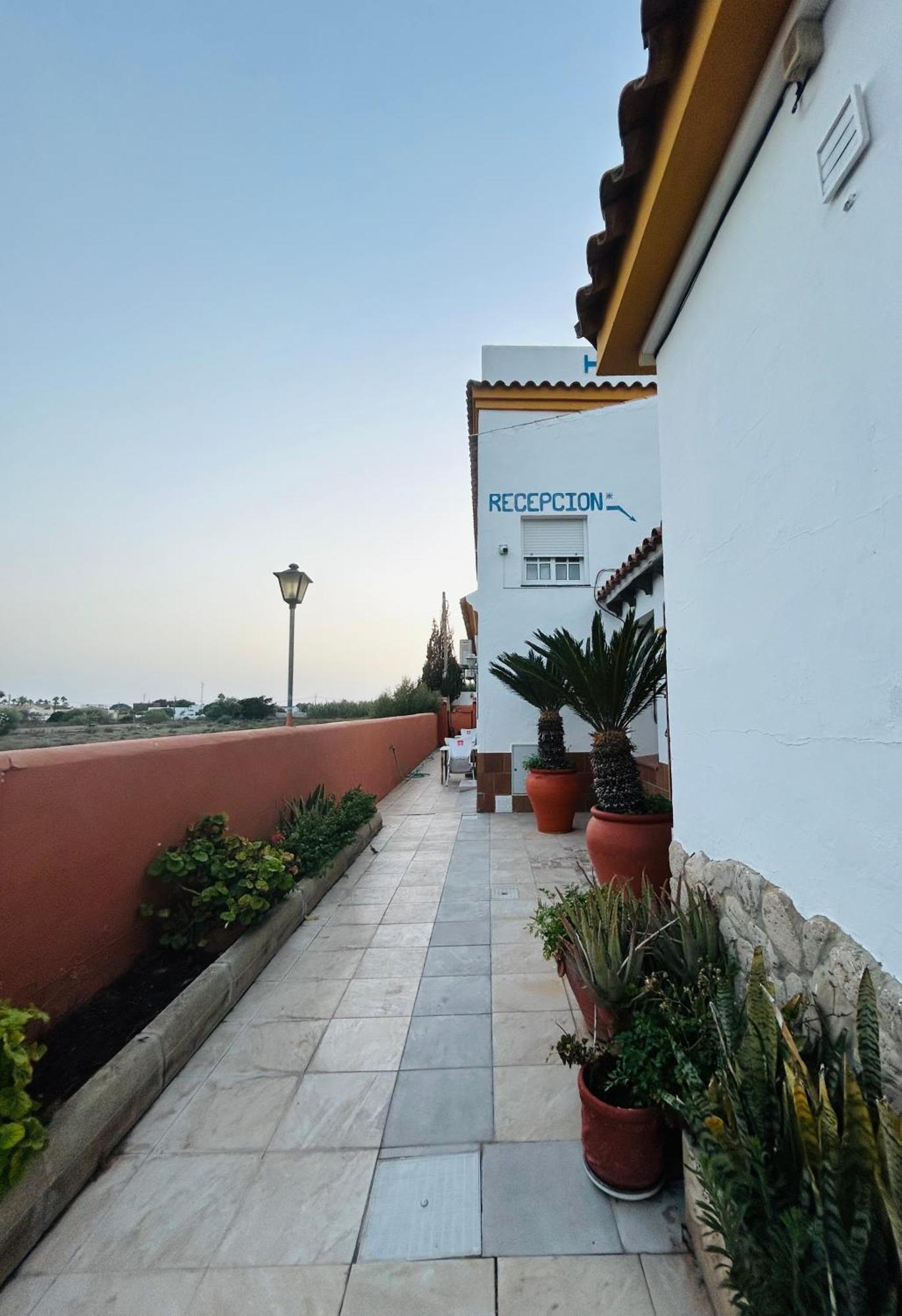 Hostal Cafeteria El Mero Zahora Exterior photo